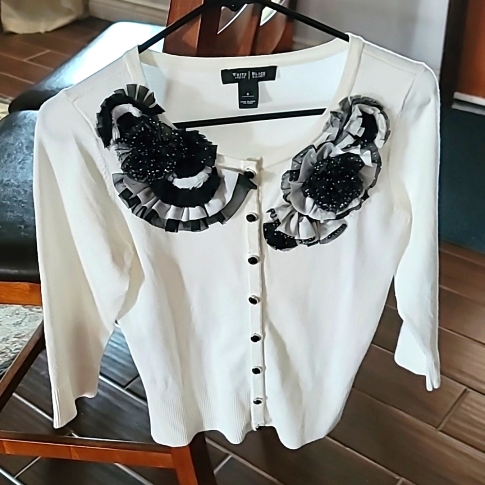 WHBM White House Black Market White Cardigan with Yoke Decor Size small